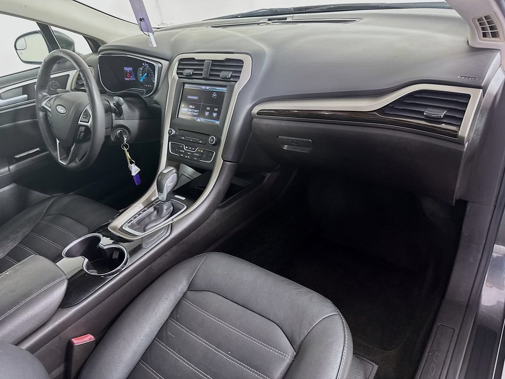 Used 2016 Ford Fusion SE w/ Equipment Group 202A FWD image 34