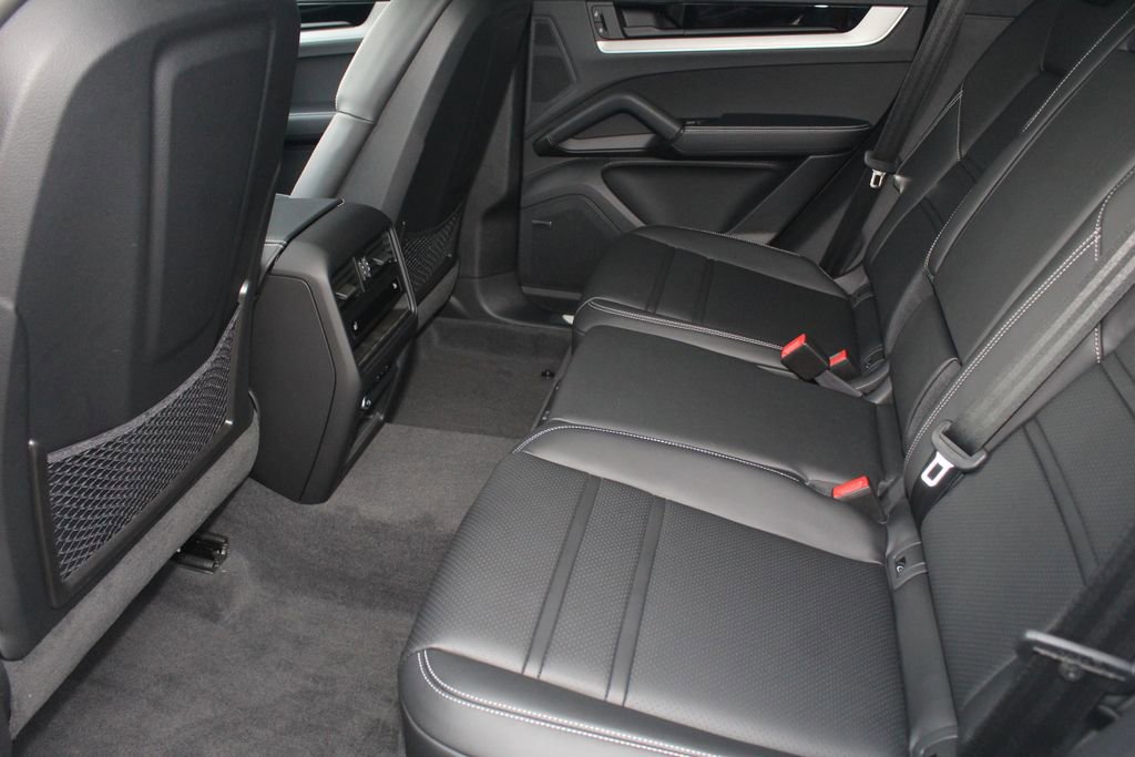 New 2026 Porsche Cayenne E-Hybrid image 24