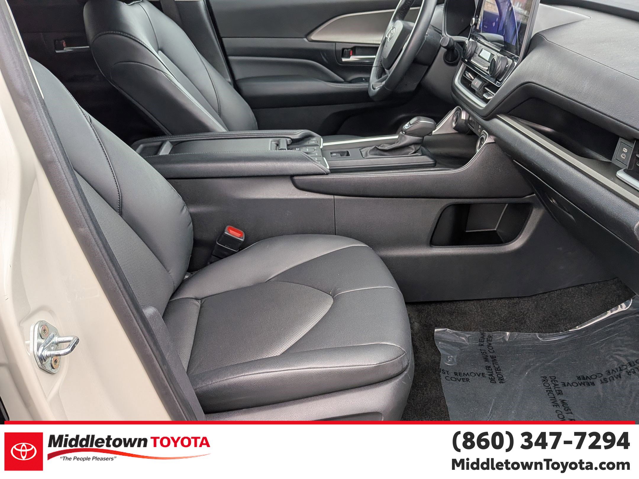 Certified 2024 Toyota Grand Highlander XLE image 35