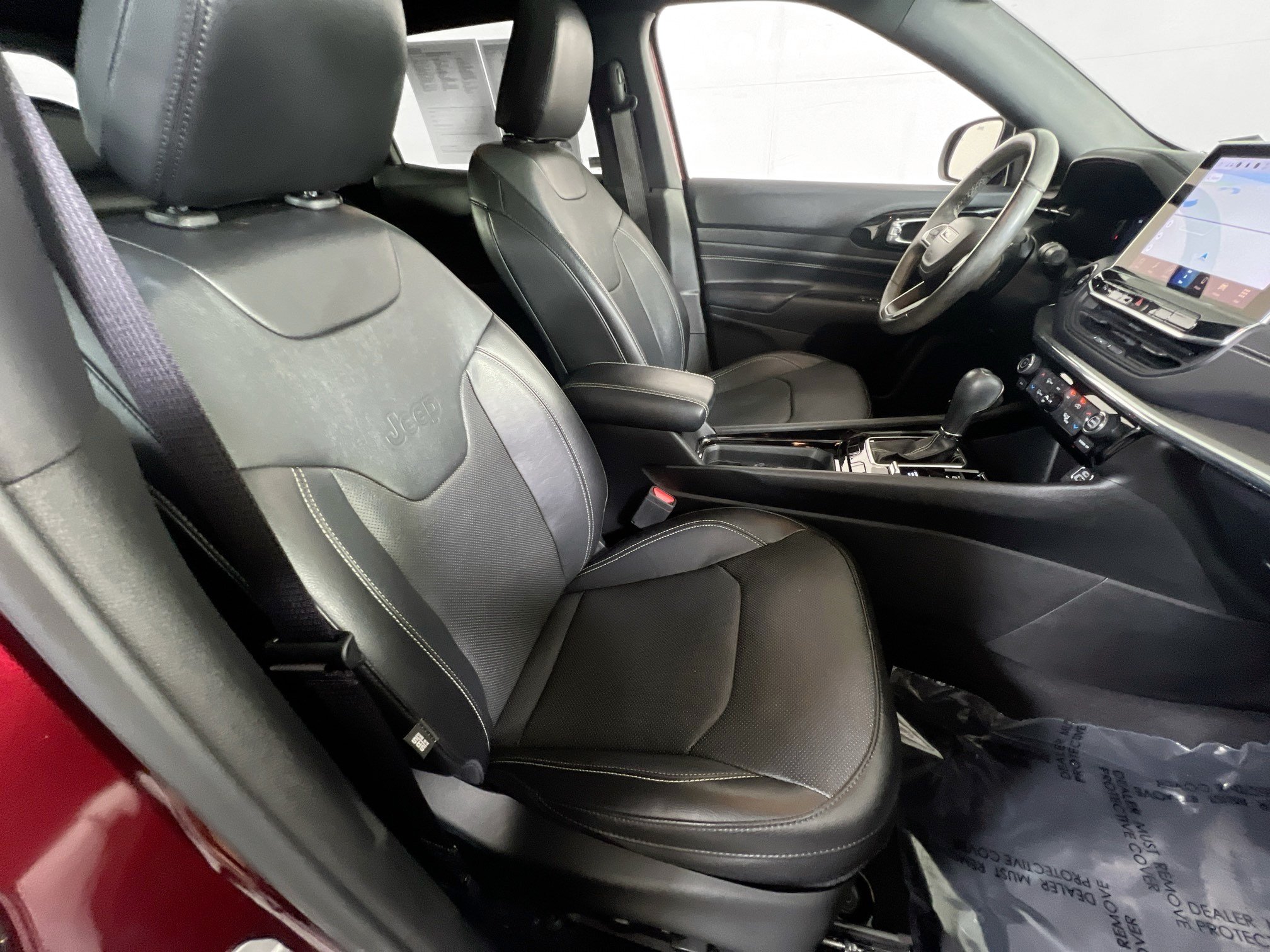 Used 2022 Jeep Compass High Altitude AWD/4WD image 29