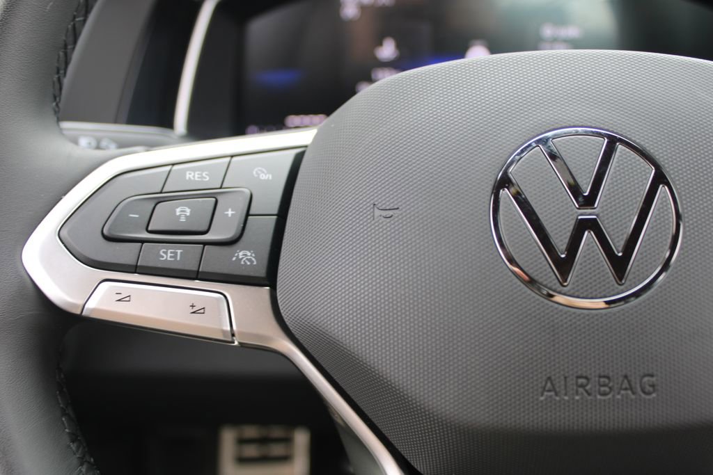 Certified 2024 Volkswagen Jetta Sport image 12