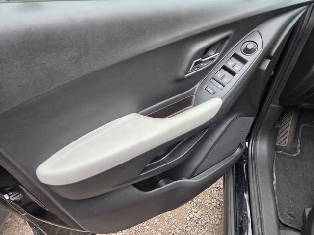 Used 2020 Chevrolet Trax LS w/ Tint and Cruise Package FWD image 11