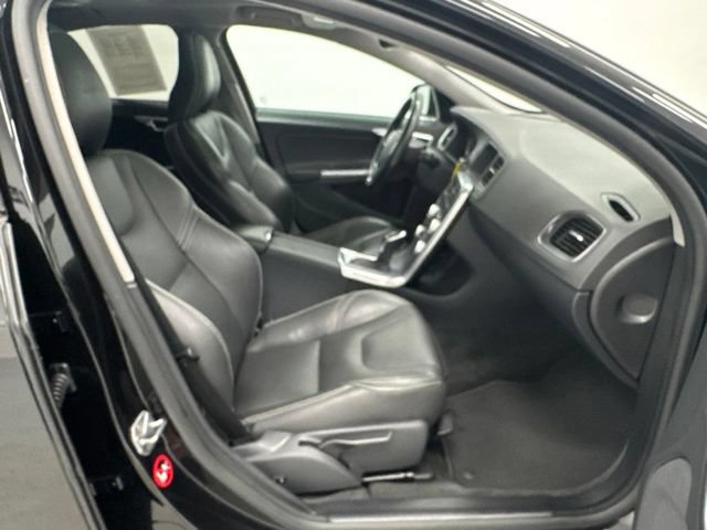 Used 2017 Volvo S60 T5 Dynamic FWD image 24