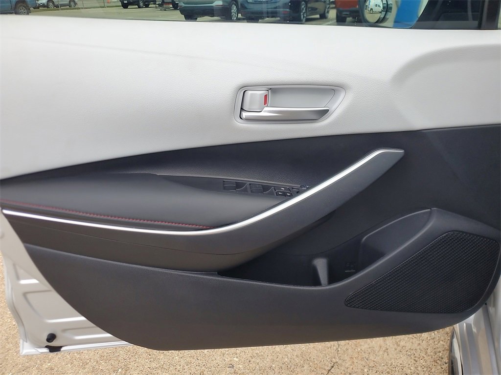 Used 2024 Toyota Corolla SE image 18