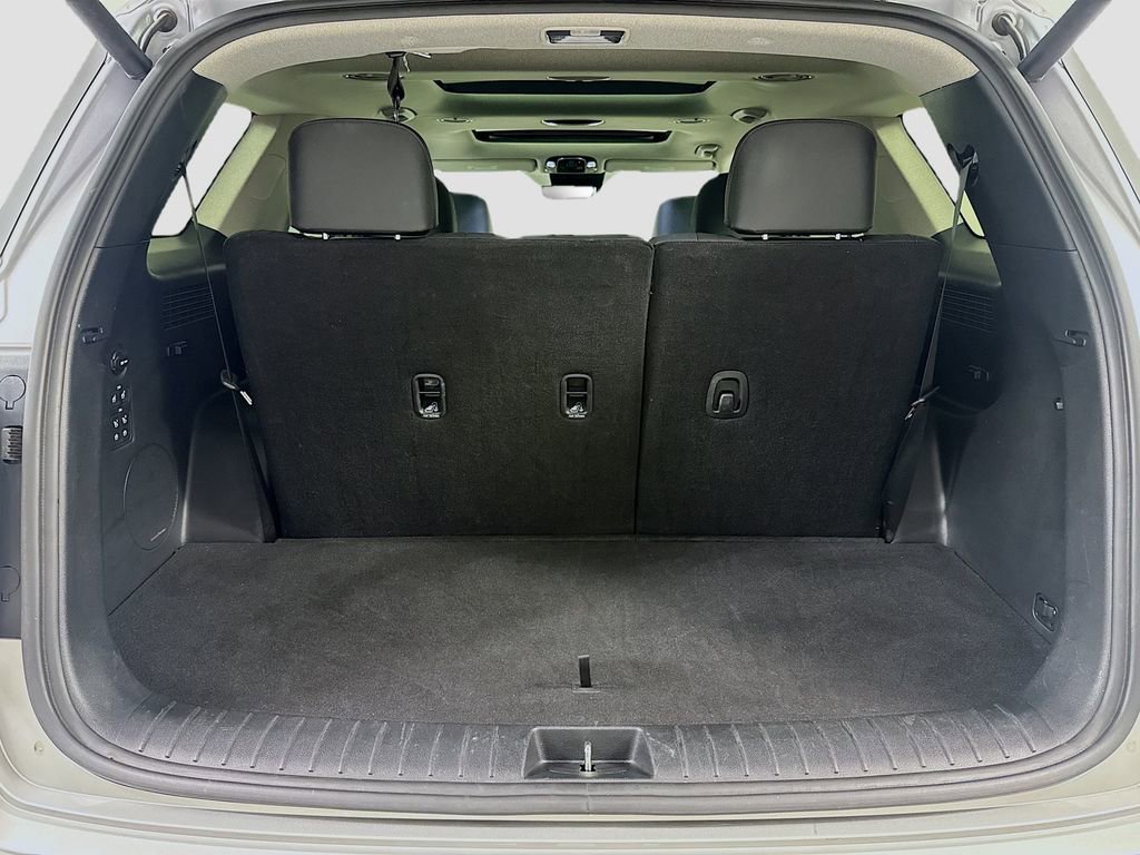 Used 2025 Hyundai Palisade Limited image 32