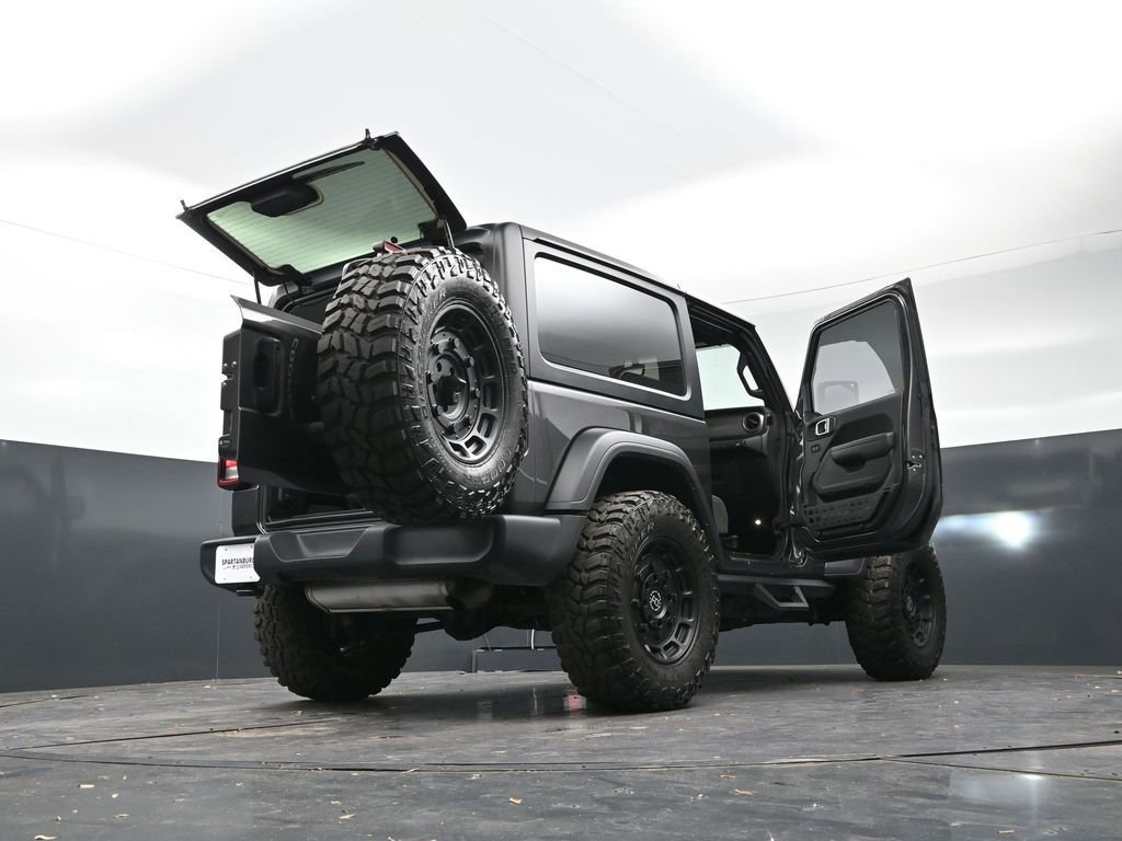 Used 2023 Jeep Wrangler Willys image 34
