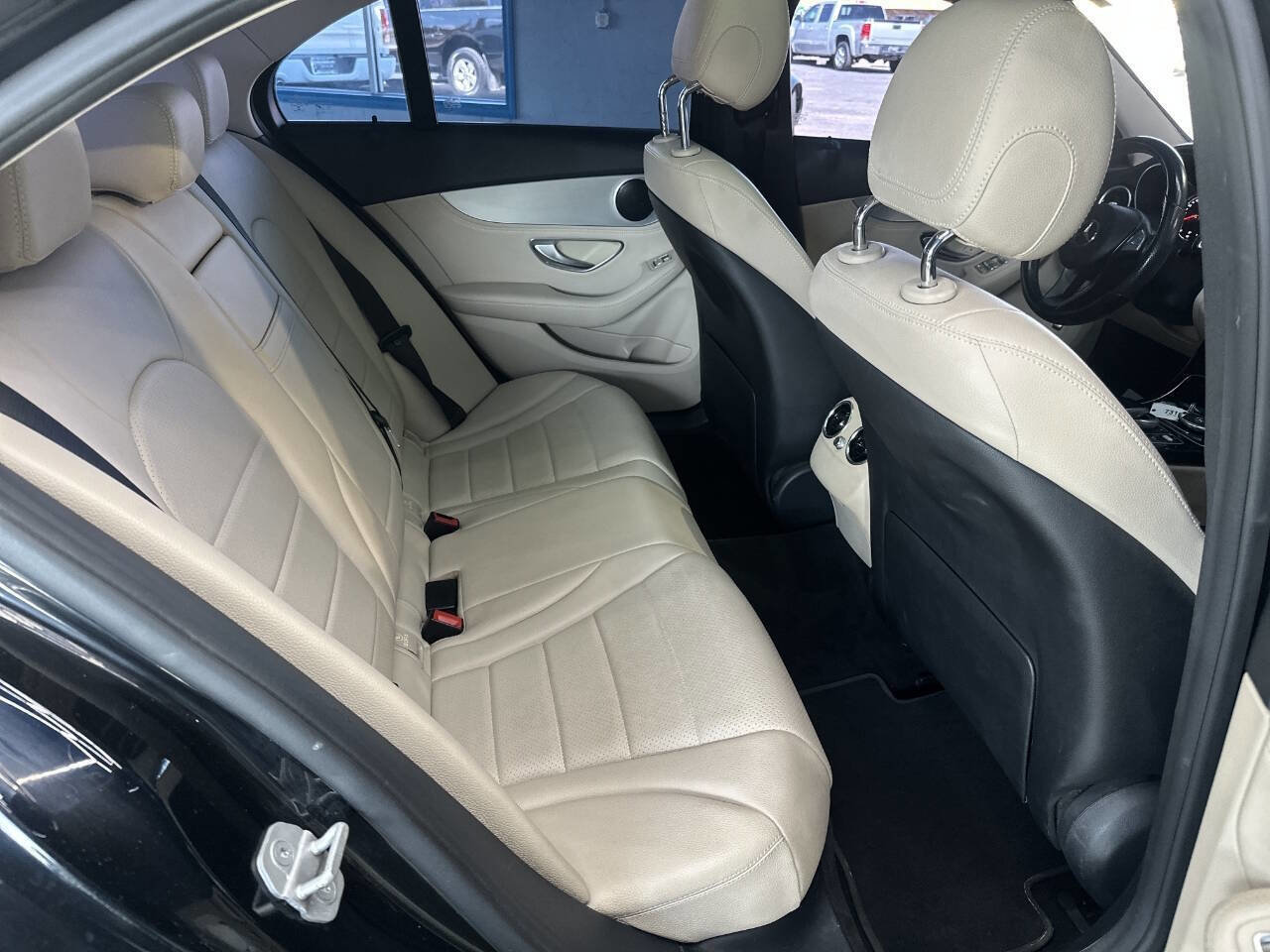Used 2016 Mercedes-Benz C 300 4MATIC Sedan image 22