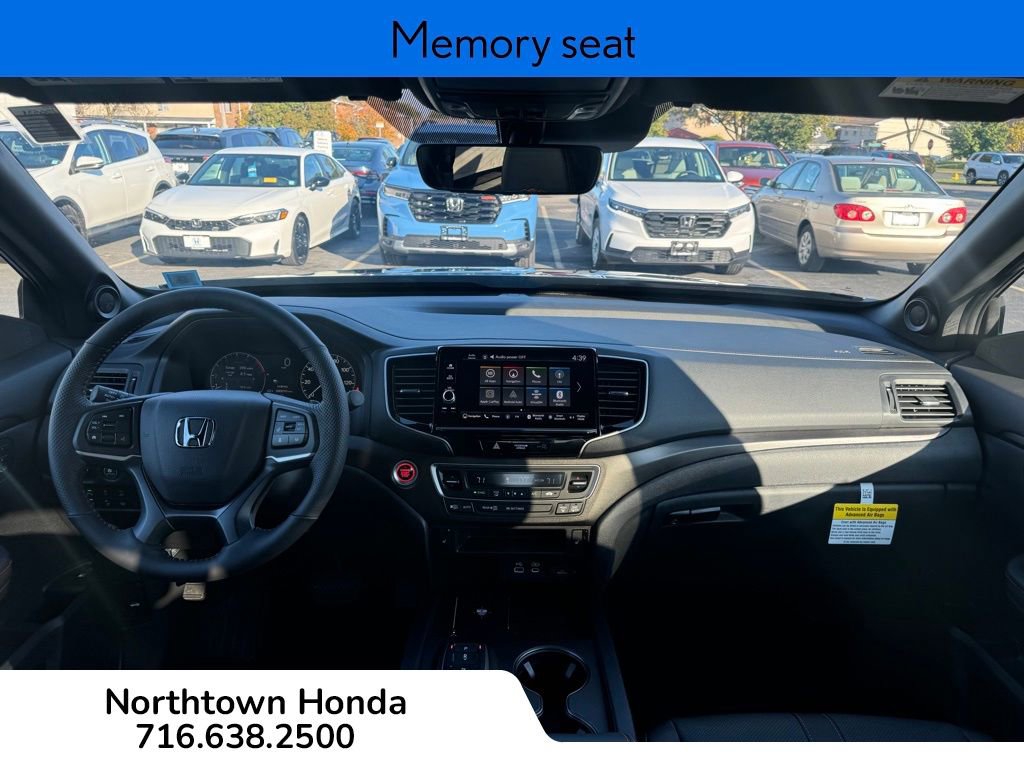 Used 2025 Honda Ridgeline TrailSport image 8