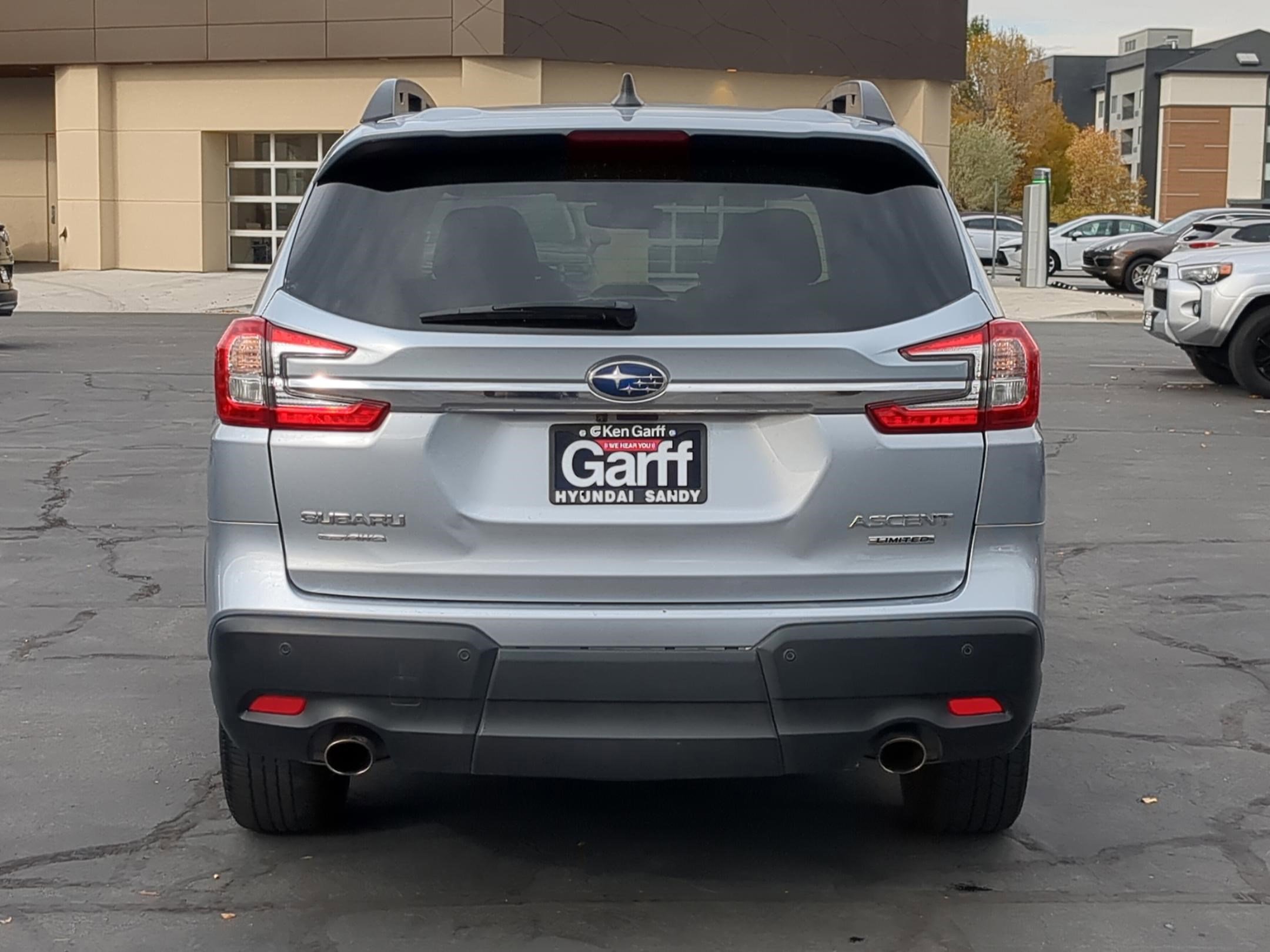 Used 2023 Subaru Ascent Limited w/ Technology Package image 5