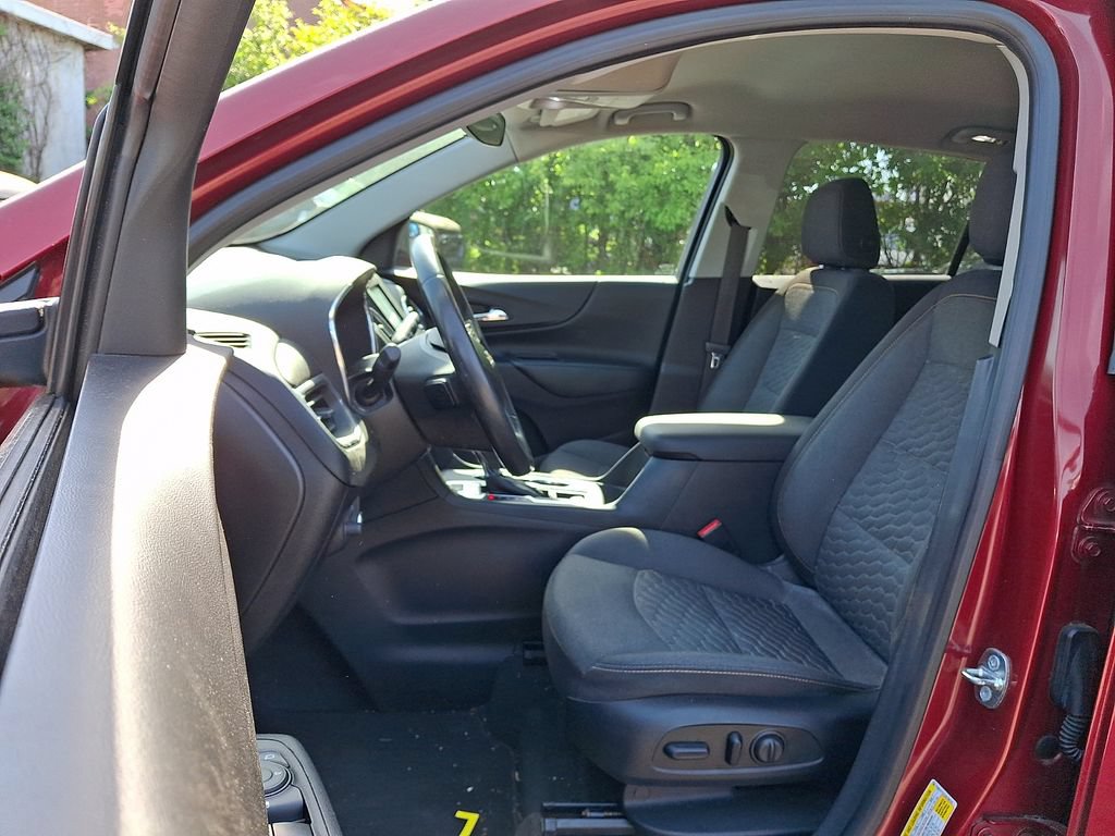 Used 2018 Chevrolet Equinox LT AWD/4WD image 19