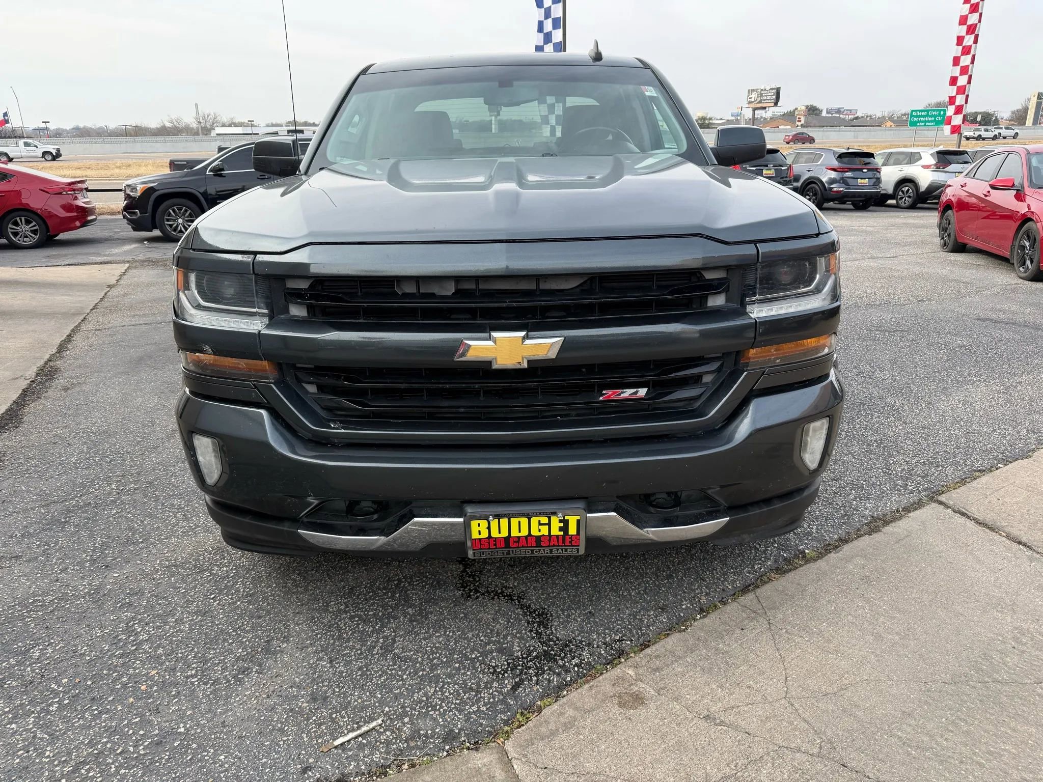 Used 2017 Chevrolet Silverado 1500 LT w/ All Star Edition AWD/4WD image 2
