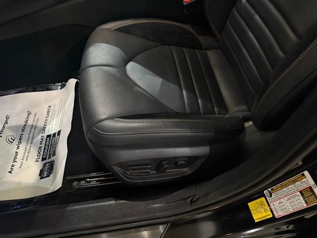 Used 2022 Toyota Avalon XSE w/ Protection Package (TMS) FWD image 23