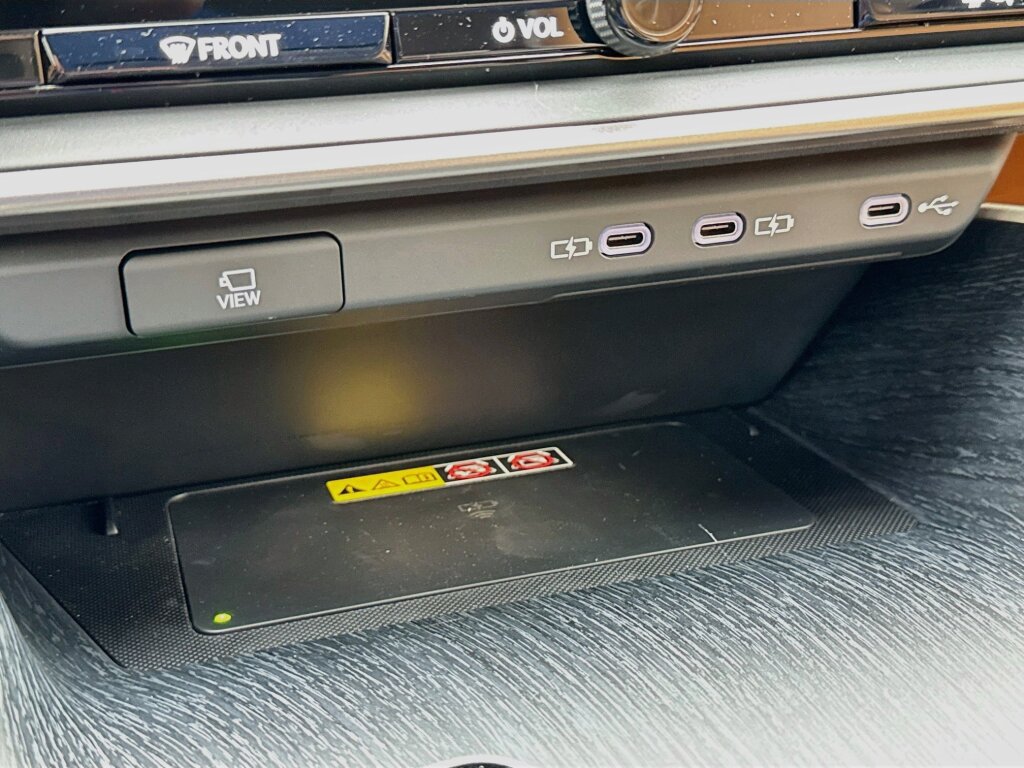 New 2026 Lexus RZ 450e AWD w/ Technology Package image 13