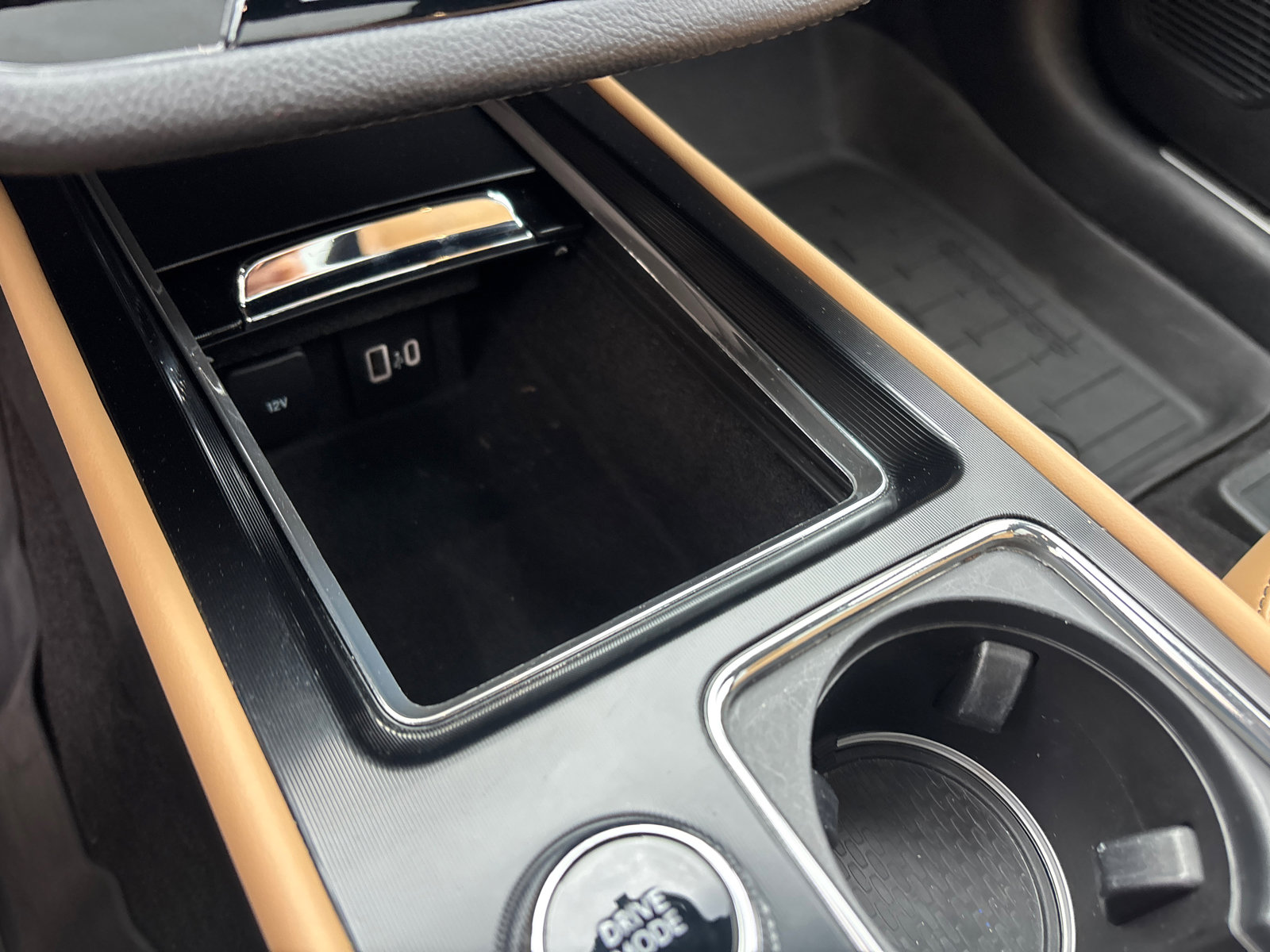 Certified 2022 Lincoln Corsair Reserve w/ Equipment Group 201A image 23