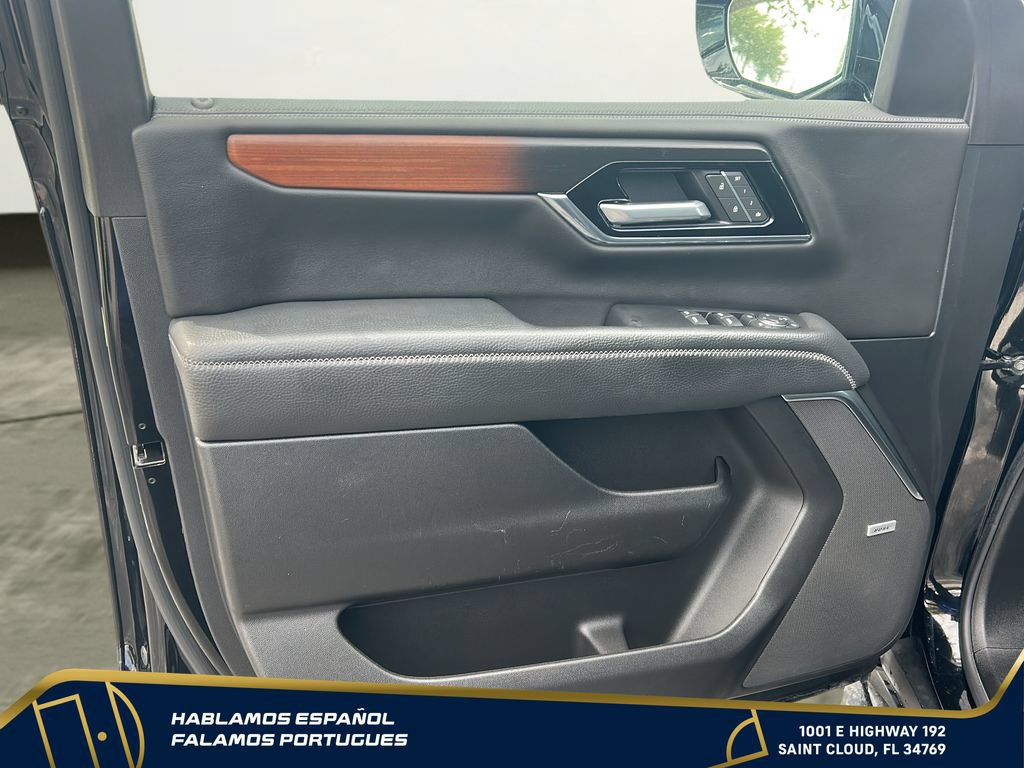 Certified 2025 GMC Yukon XL Denali AWD/4WD image 12