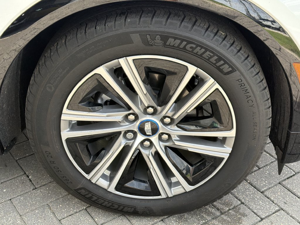 Certified 2024 Cadillac Lyriq Luxury w/ LPO, Floor Liner Package RWD image 10