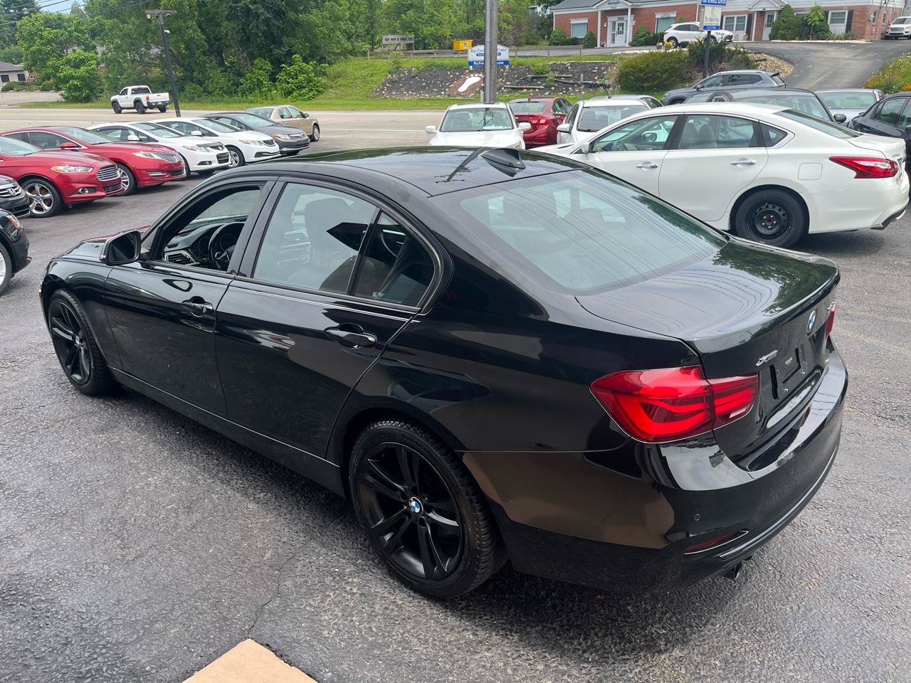 Used 2018 BMW 328d xDrive Sedan AWD/4WD image 9