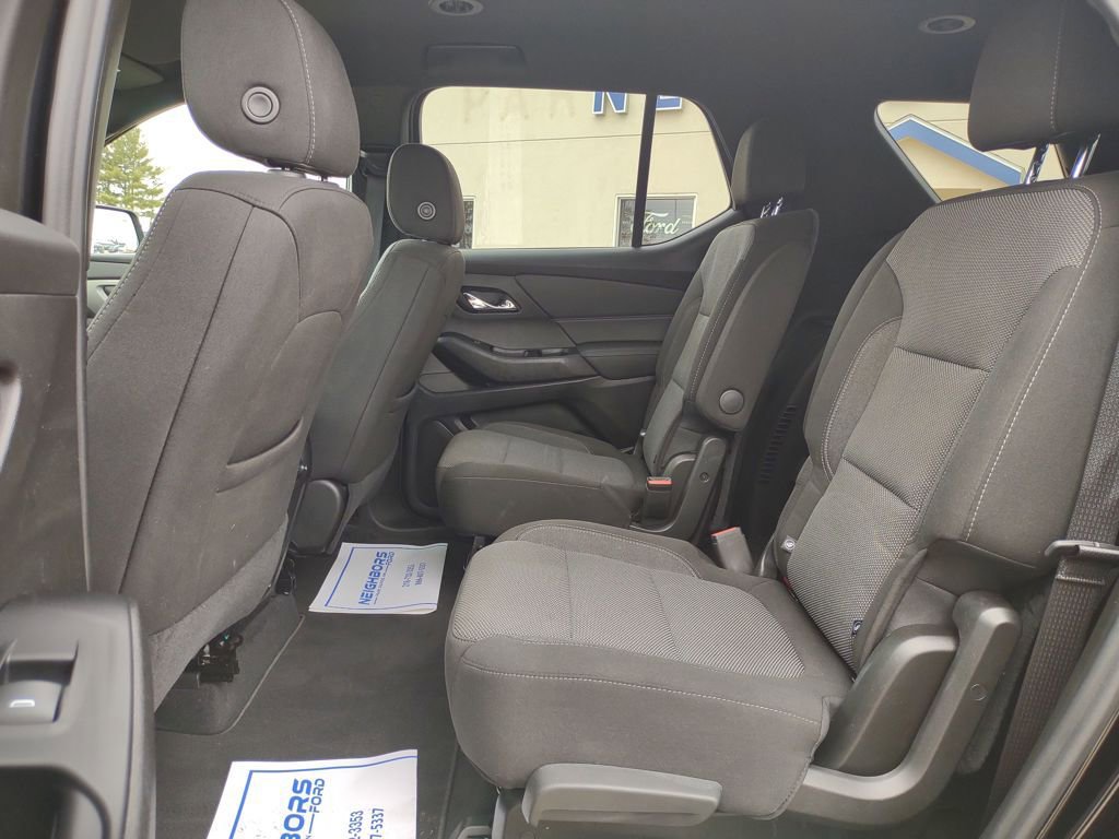 Used 2023 Chevrolet Traverse LT AWD/4WD image 23