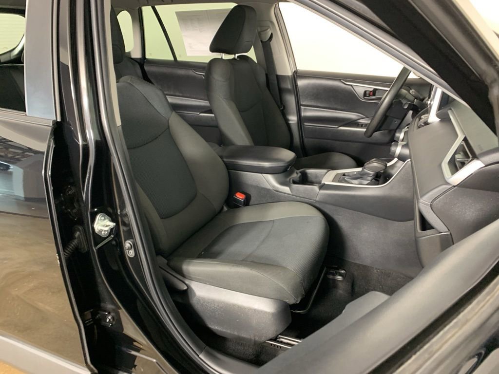Used 2023 Toyota RAV4 LE image 36