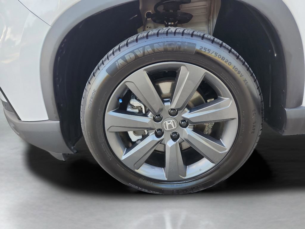 Used 2025 Honda Pilot Sport image 37