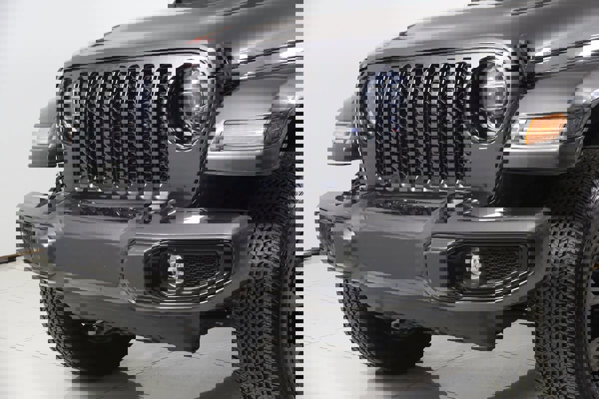 Used 2021 Jeep Gladiator Overland image 48