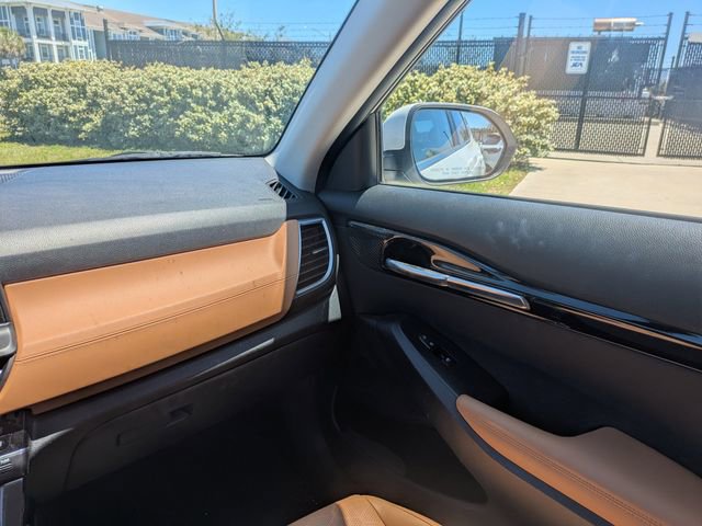 Used 2024 Kia Seltos EX FWD image 17