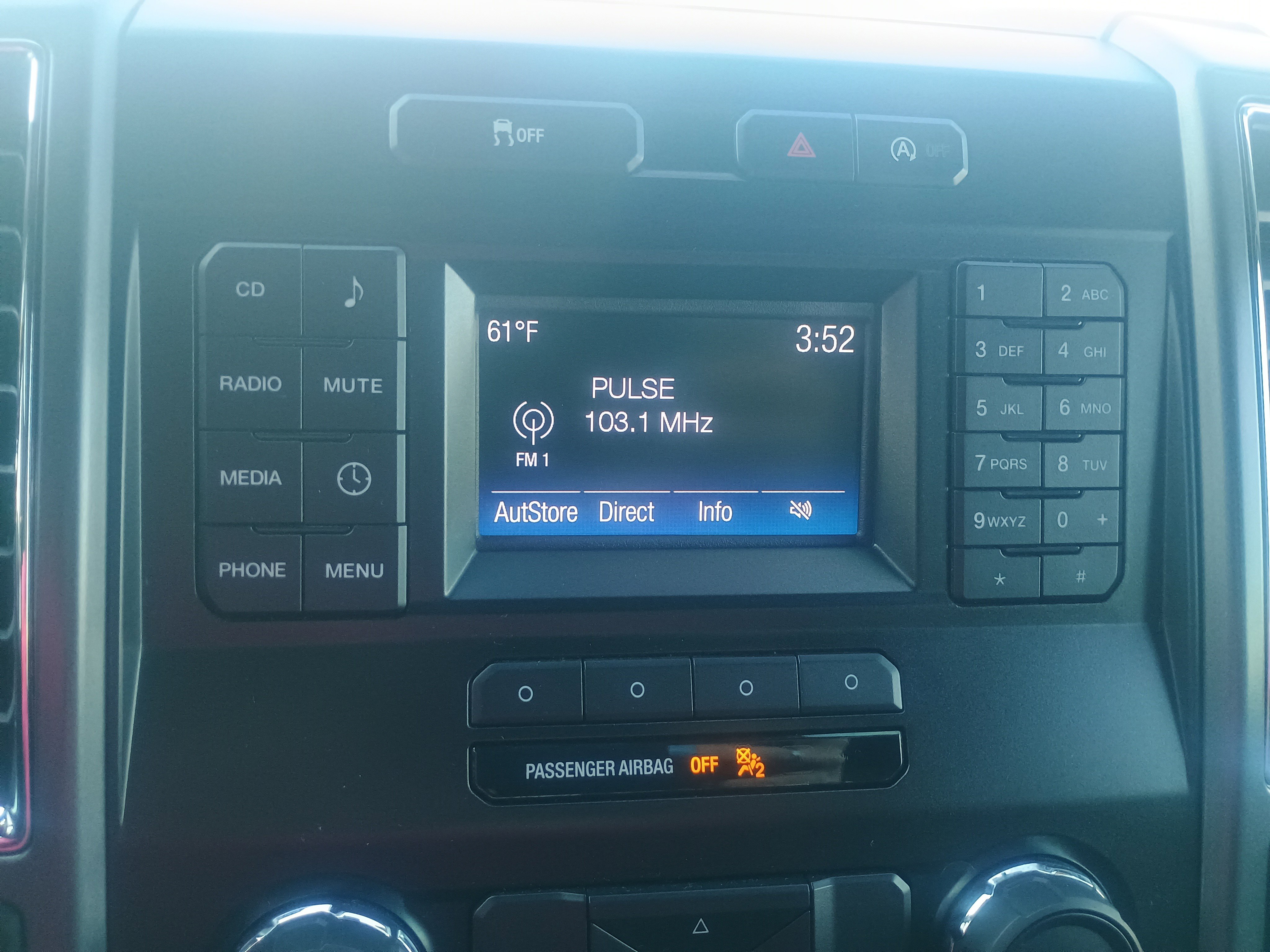 Used 2017 Ford F150 XLT image 29