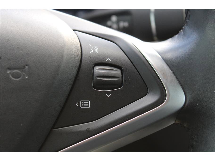 Used 2015 Tesla Model S 85D image 18