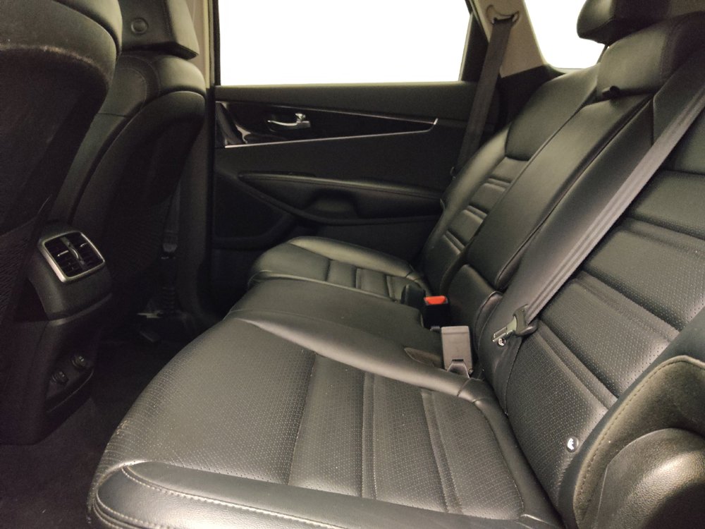 Used 2020 Kia Sorento EX FWD image 18