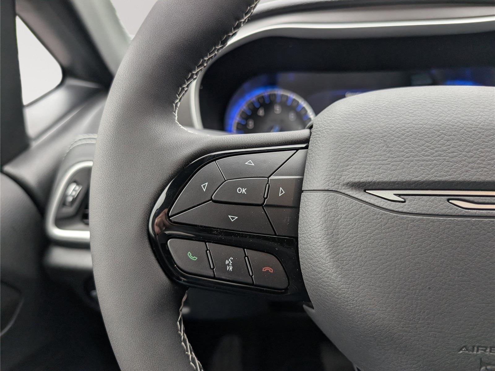 New 2027 Chrysler Pacifica Limited FWD image 20