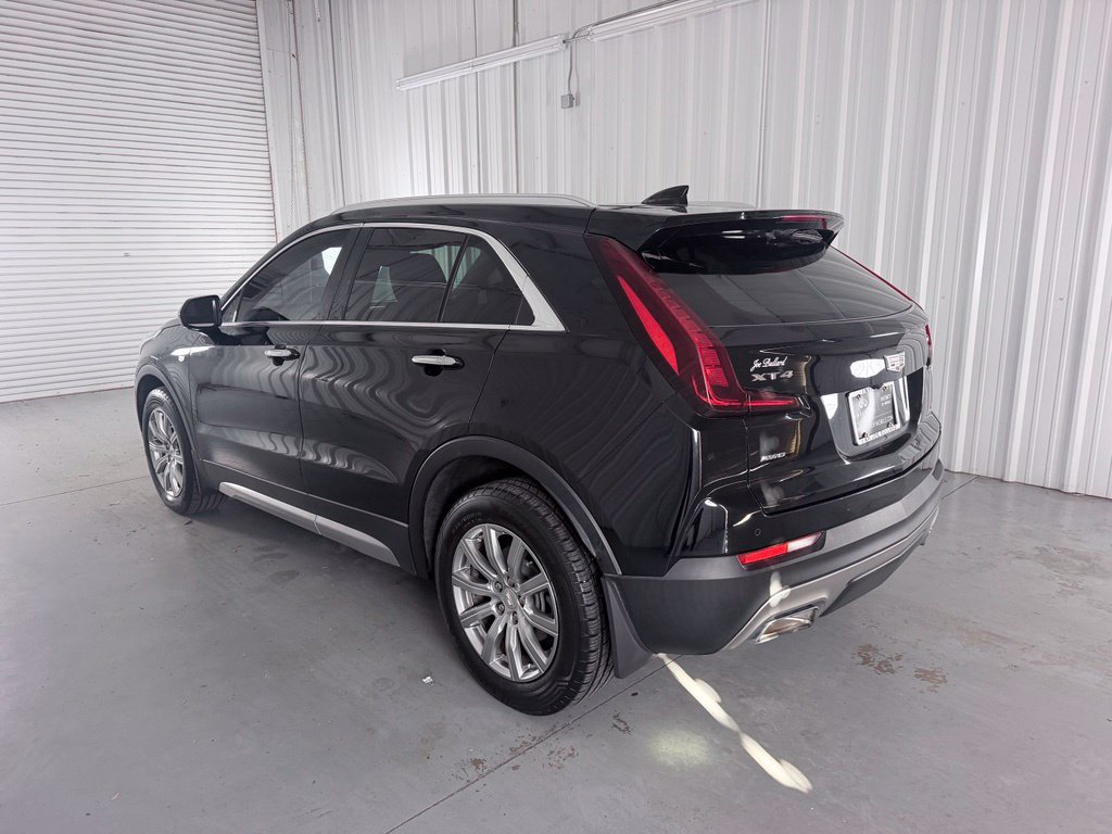 Used 2020 Cadillac XT4 Premium Luxury w/ Driver Awareness Package AWD/4WD image 7