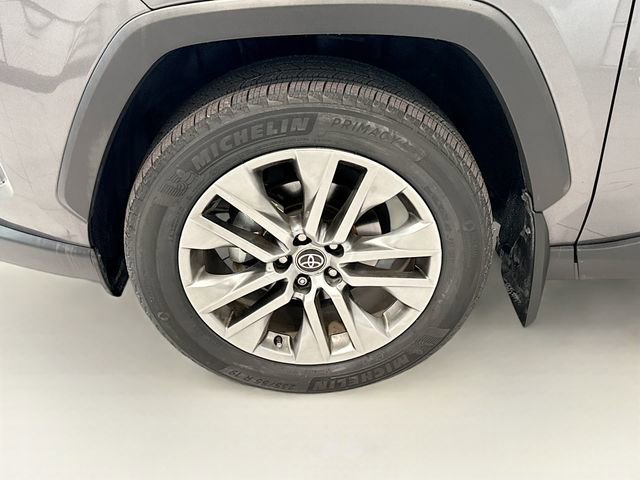 Used 2023 Toyota RAV4 Limited image 27