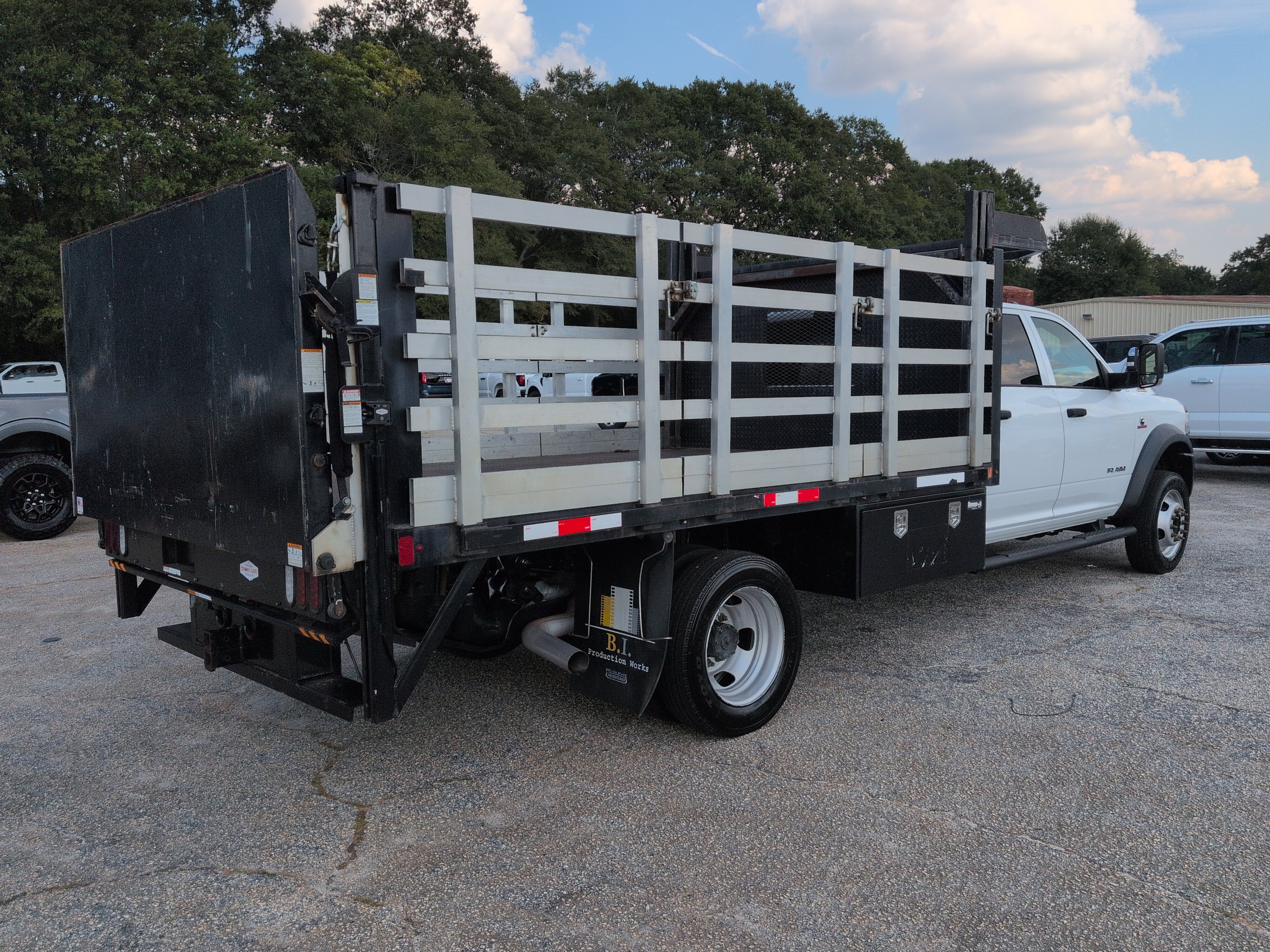 Used 2021 RAM 5500 Tradesman w/ Electrical Accessory Group AWD/4WD image 3