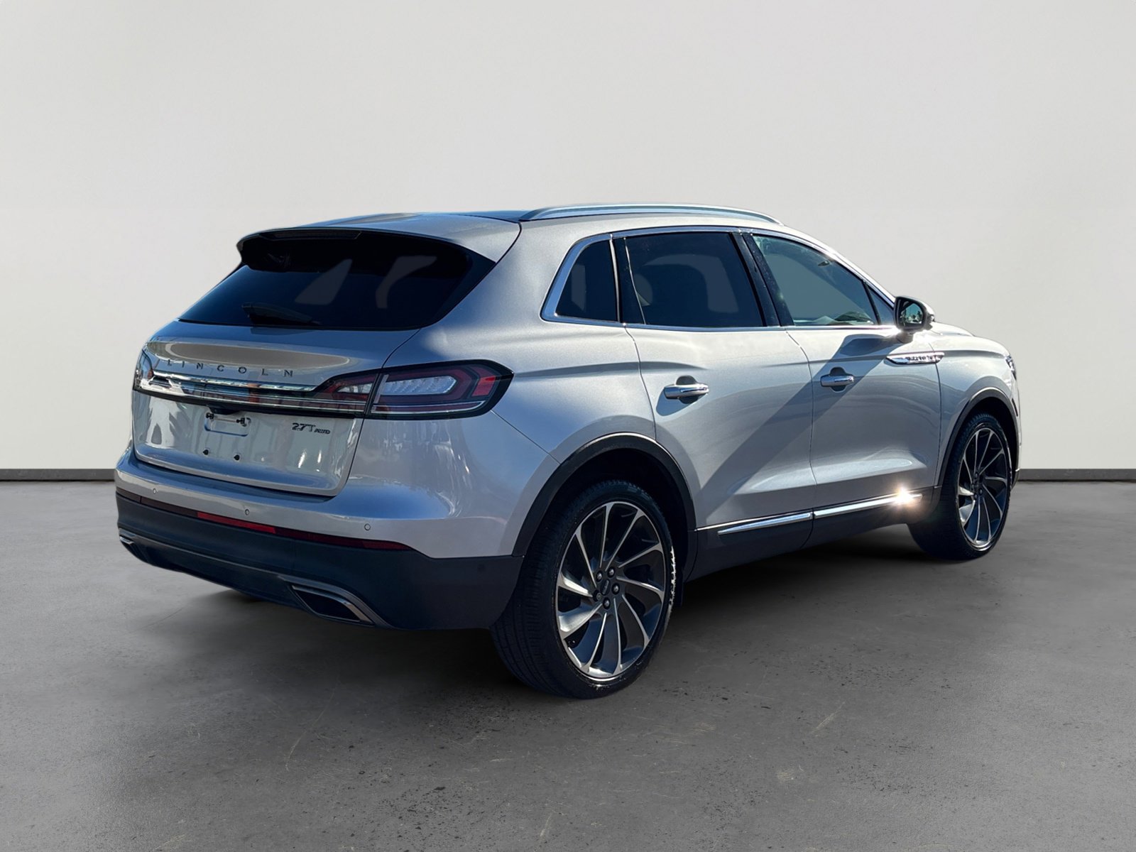 Used 2019 Lincoln Nautilus Reserve image 5