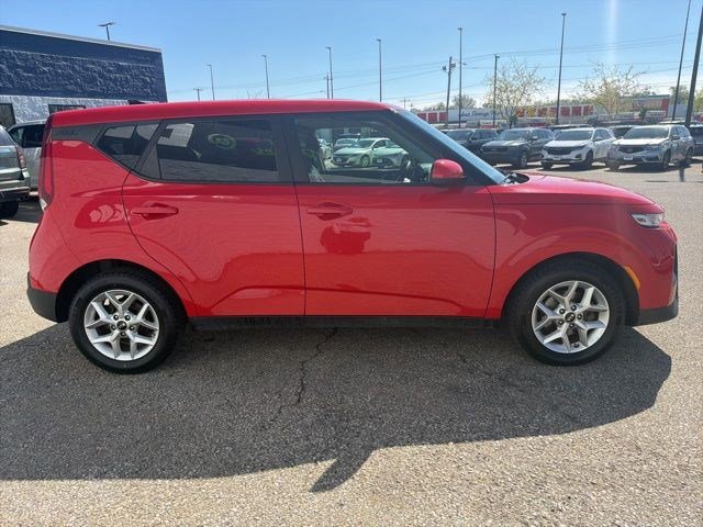 Used 2020 Kia Soul S FWD image 6