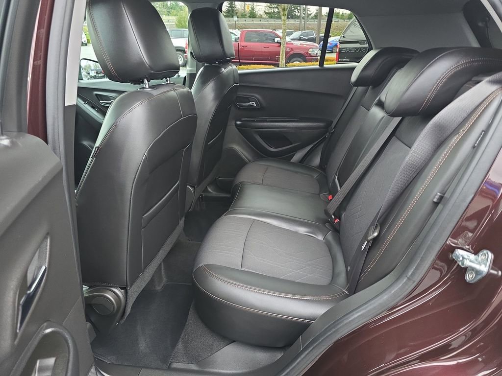 Certified 2022 Chevrolet Trax LT w/ LT Convenience Package image 26