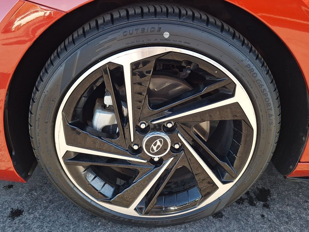 Used 2022 Hyundai Elantra N Line image 33