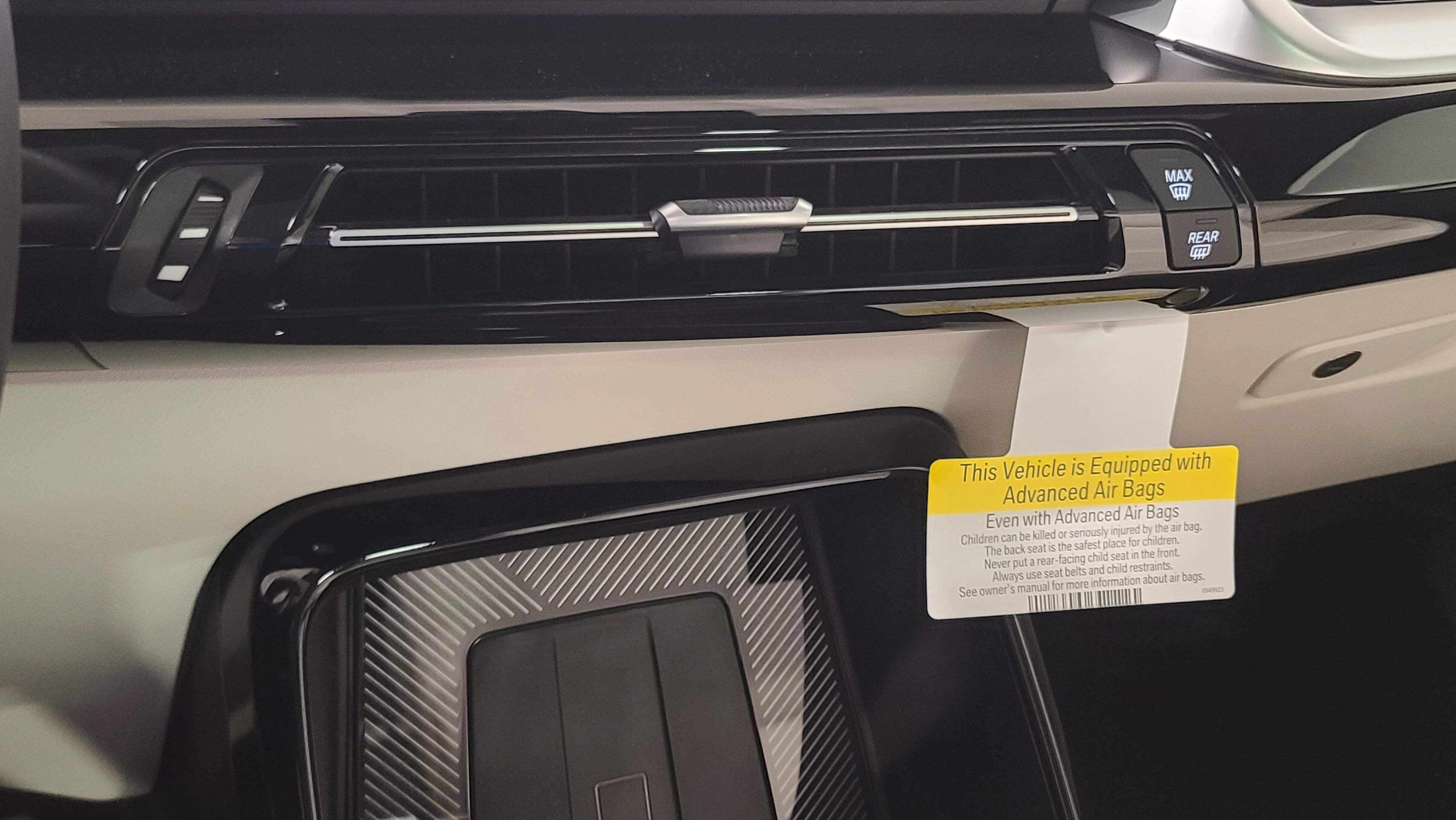 Used 2026 BMW X2 xDrive28i w/ Technology Package AWD/4WD image 22