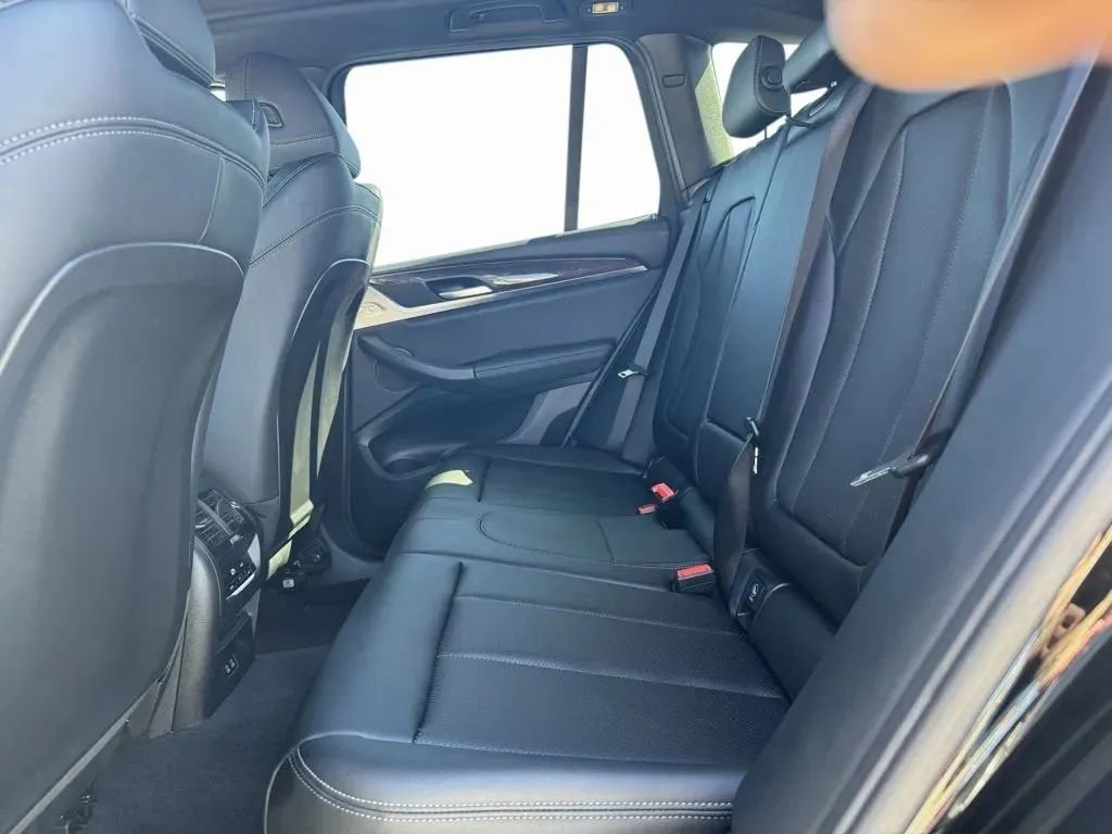 Used 2024 BMW X3 xDrive30i w/ Premium Essential Package image 17