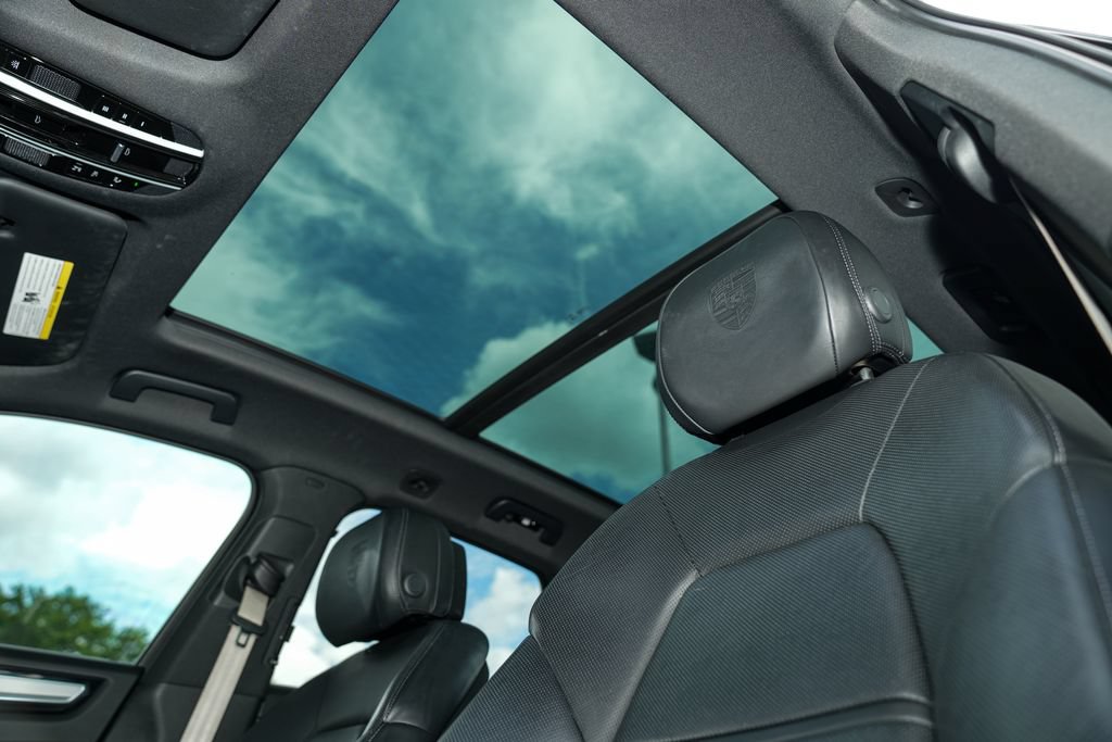 Certified 2023 Porsche Cayenne Platinum Edition AWD/4WD image 22