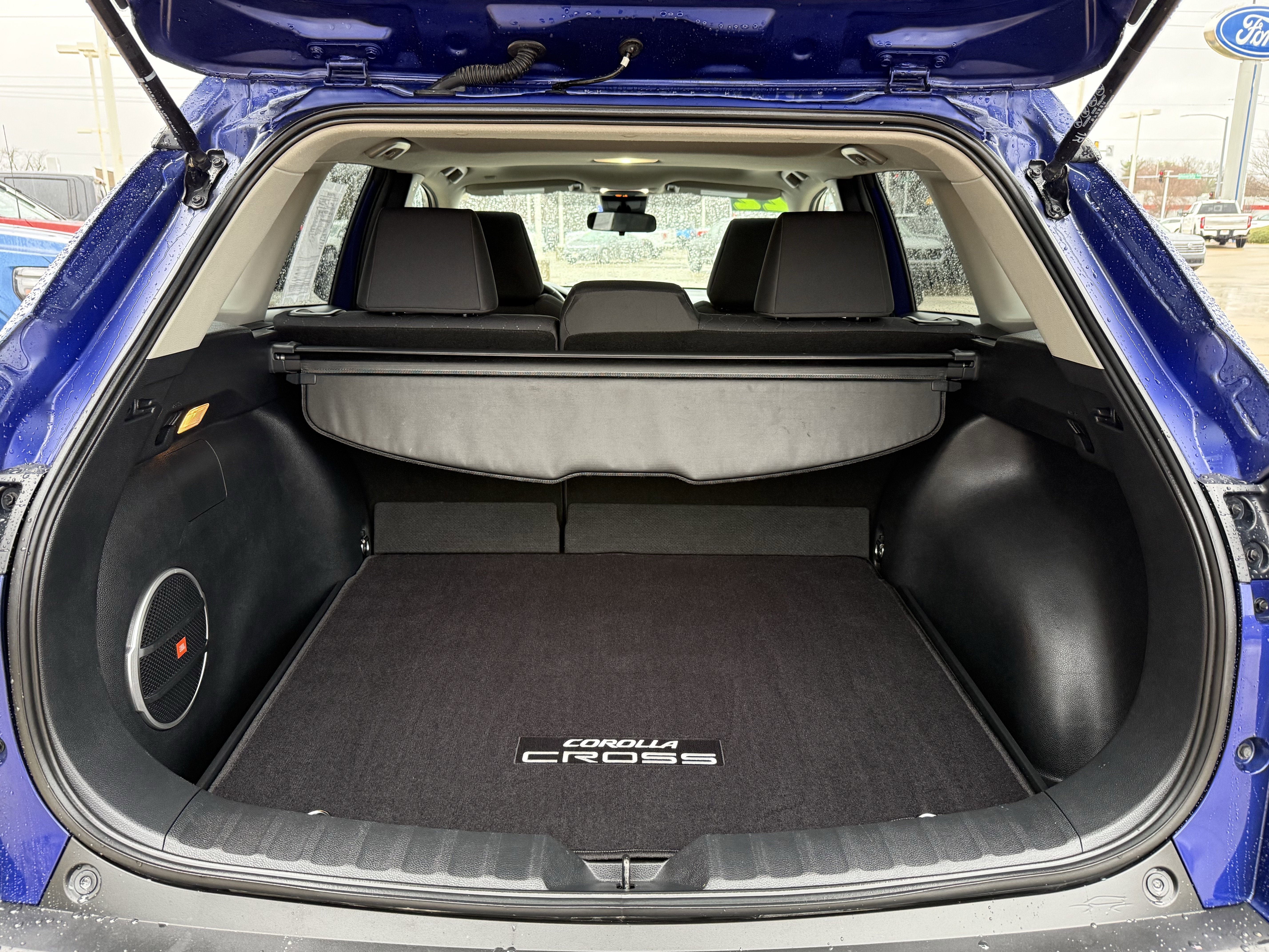 Used 2022 Toyota Corolla Cross LE w/ Moonroof Package image 9