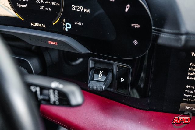 Used 2021 Porsche Taycan 4S w/ Premium Package image 14