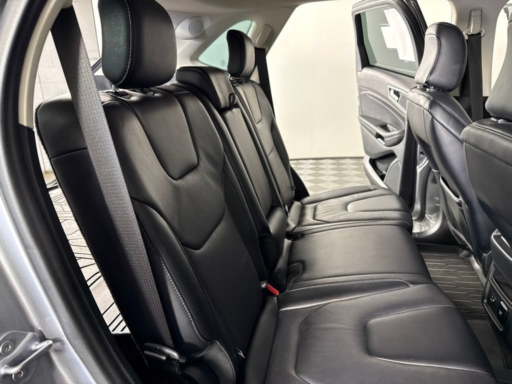 Used 2022 Ford Edge Titanium w/ Cargo Accessory Package AWD/4WD image 30