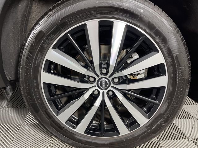 Used 2023 Nissan Pathfinder Platinum w/ Cargo Package image 14