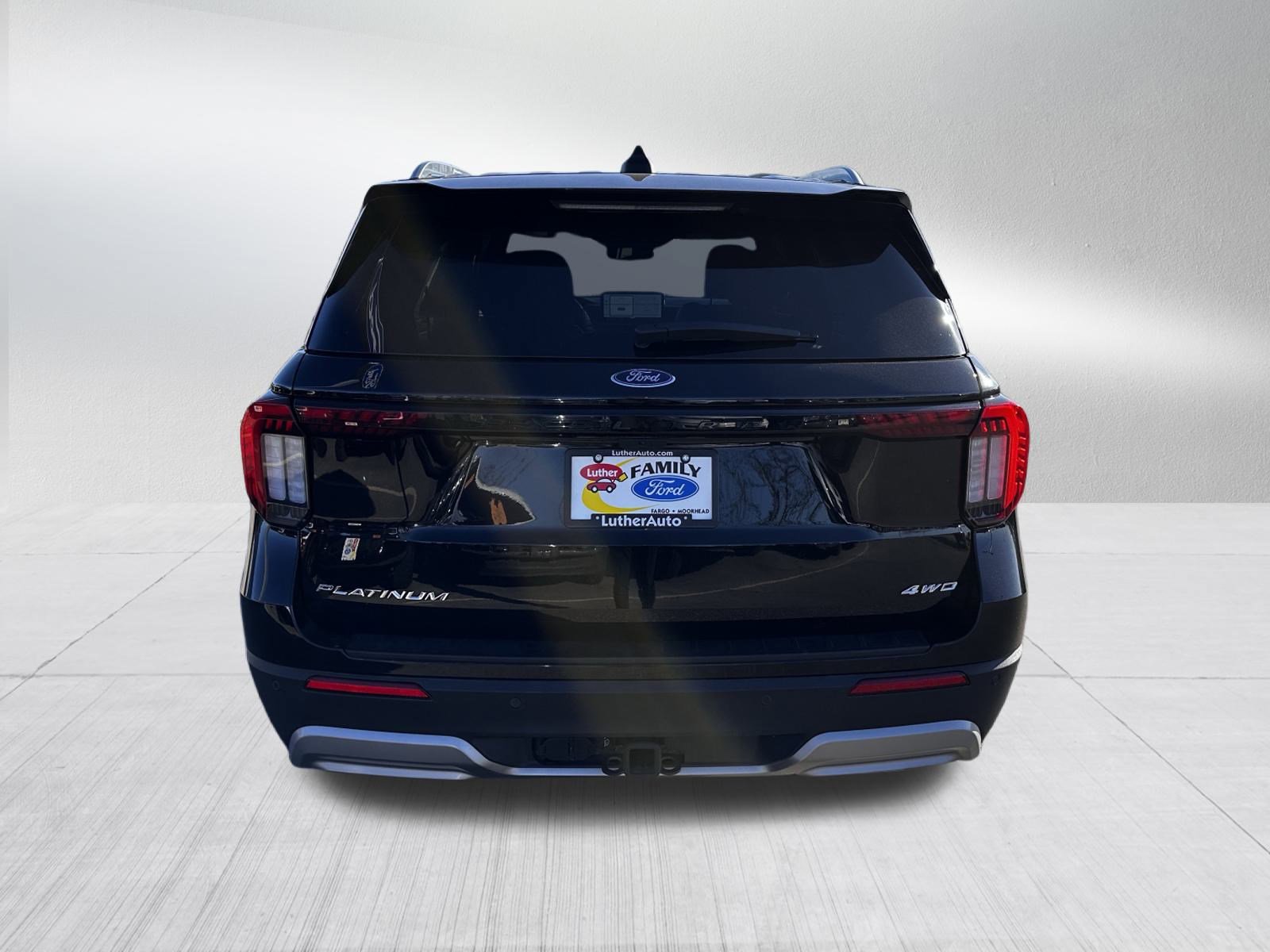 Certified 2025 Ford Explorer Platinum w/ LUX Leather Package image 6