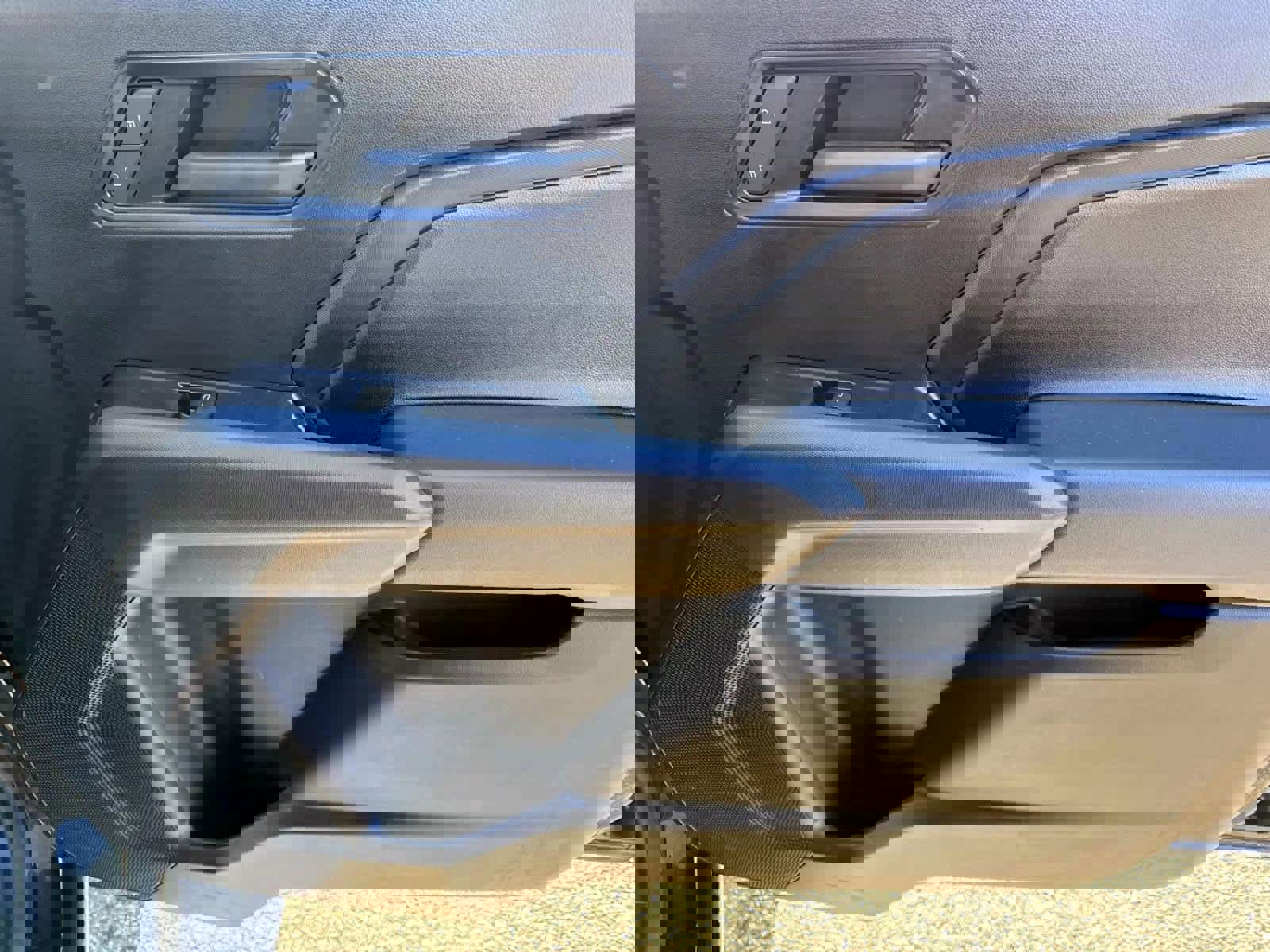 Used 2023 Chevrolet Colorado Trail Boss w/ Technology Package AWD/4WD image 10