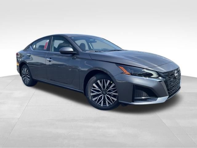 New 2025 Nissan Altima 2.5 SV w/ SV Premium Package video 2