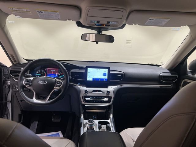 Certified 2023 Ford Explorer XLT w/ Equipment Group 202A image 18