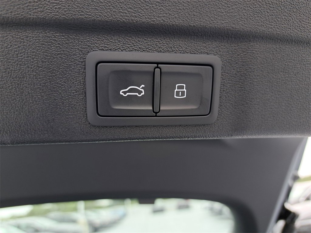 New 2025 Audi A5 2.0T Premium image 32