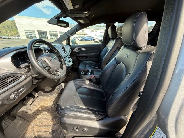 Used 2019 Chrysler Pacifica Touring-L w/ S Appearance Package image 14